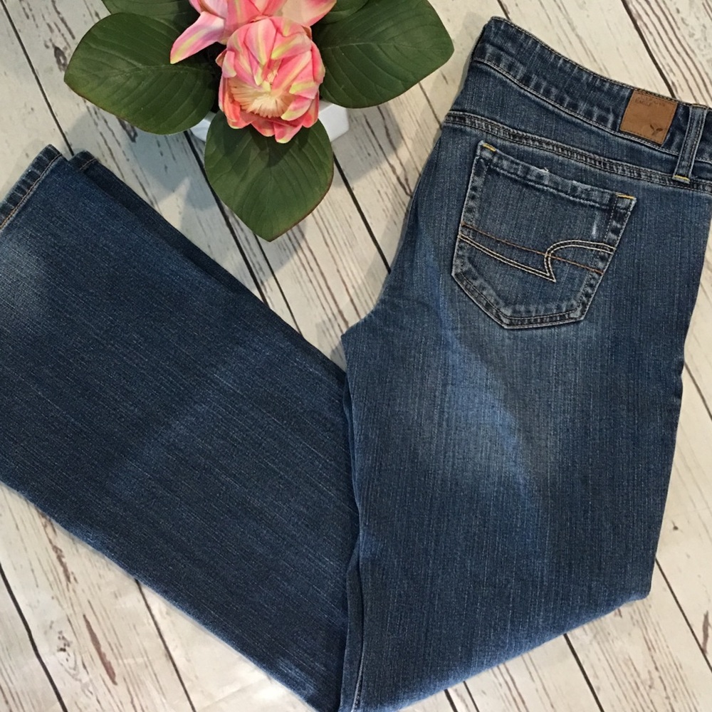 AE American Eagle favorite Boyfriend Jeans 8 reg